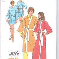 Simplicity 5685 Mens Kimono Robe Vintage 1970's Sewing Pattern - VintageStitching - Vintage Sewing Patterns