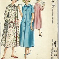 McCalls 4319 Ladies robe vintage pattern
