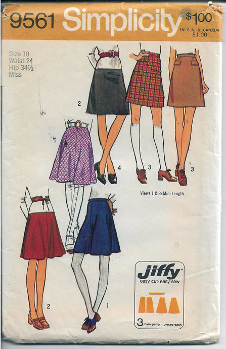 Simplicity 9561 Ladies Mini A-Line Skirt Vintage Sewing Pattern 1970s - VintageStitching - Vintage Sewing Patterns