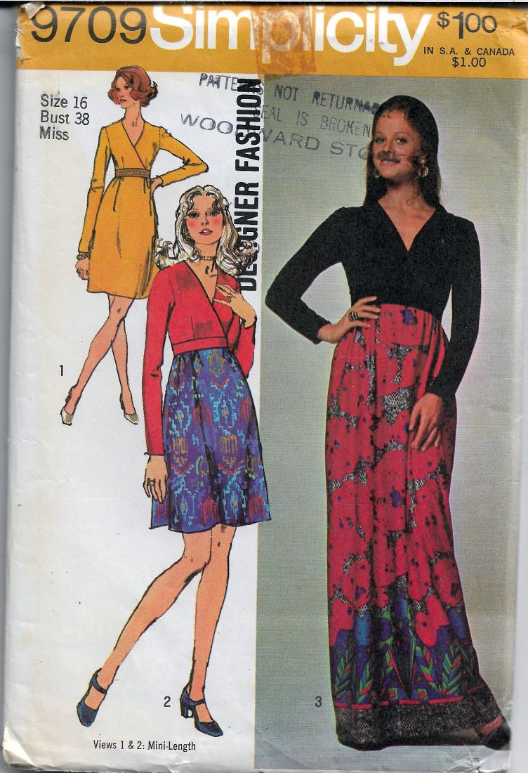 Simplicity 9709 Ladies Dress Gown Vintage Sewing Pattern 1970s Designer Fashion - VintageStitching - Vintage Sewing Patterns