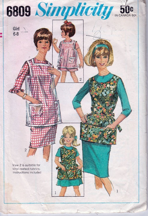 Simplicity 6809 Vintage Sewing Pattern Childs Cobbler Apron Back Closing - VintageStitching - Vintage Sewing Patterns