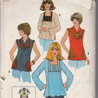 Simplicity 7673 Vintage 1970's Sewing Pattern Ladies Pullover Pleated Top - VintageStitching - Vintage Sewing Patterns