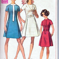 Simplicity 8088 Ladies Princess Seamed Dress Vintage 1960's Sewing Pattern - VintageStitching - Vintage Sewing Patterns