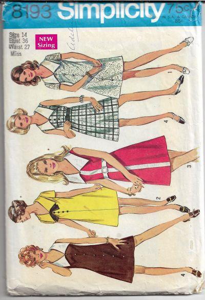 Simplicity 8193 Ladies Dress Pointed Collar Vintage Sewing Pattern 1960s - VintageStitching - Vintage Sewing Patterns