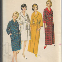 Butterick Vintage Sewing Pattern 1960s Ladies Robe Housecoat - VintageStitching - Vintage Sewing Patterns