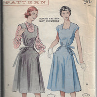 Butterick 5778 Maternity Scalloped Jumper Dress Vintage Sewing Pattern 1950s - VintageStitching - Vintage Sewing Patterns