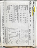 
              McCalls 3751 Ladies Dress Button Bib Front Vintage Sewing Pattern 1950s Rare
            