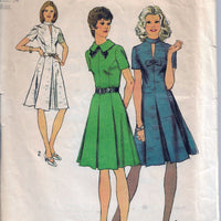 Simplicity 5181 Ladies Dress Vintage Sewing Pattern 1970s - VintageStitching - Vintage Sewing Patterns