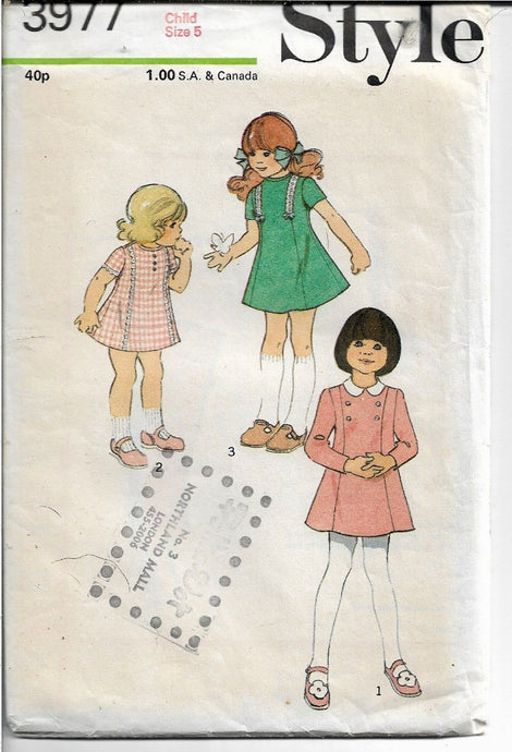 Style 3977 Little Girls Panelled Dress Vintage Sewing Pattern 1970s - VintageStitching - Vintage Sewing Patterns